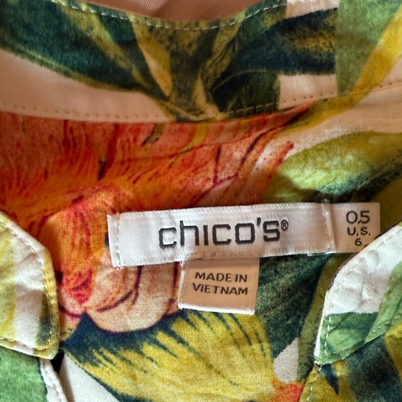 Chico's Tropical Floral Blouse - Picture 3 of 12